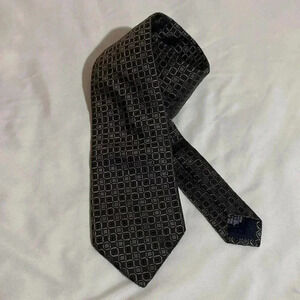 Hugo Boss 100% silk necktie brown geometric  square tile pattern career office